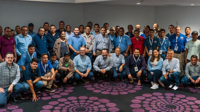 Aviagen Latin America Extends “Knowledge without Borders” to Panamá