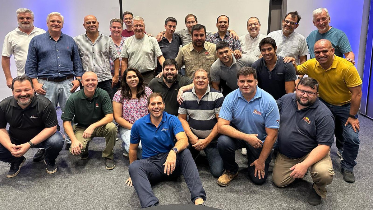 Broiler Tour attendees in Paraguay